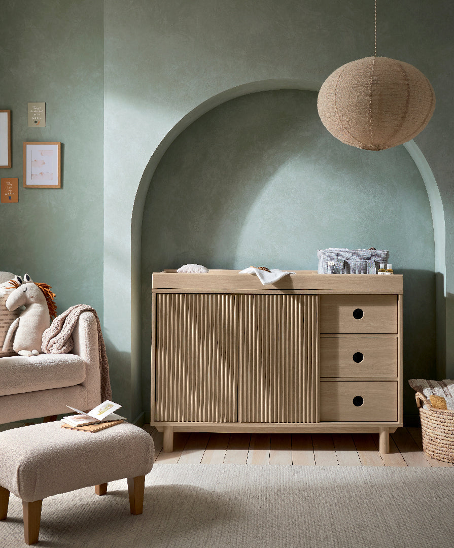 Oska WIDE Dresser Changer - Oak