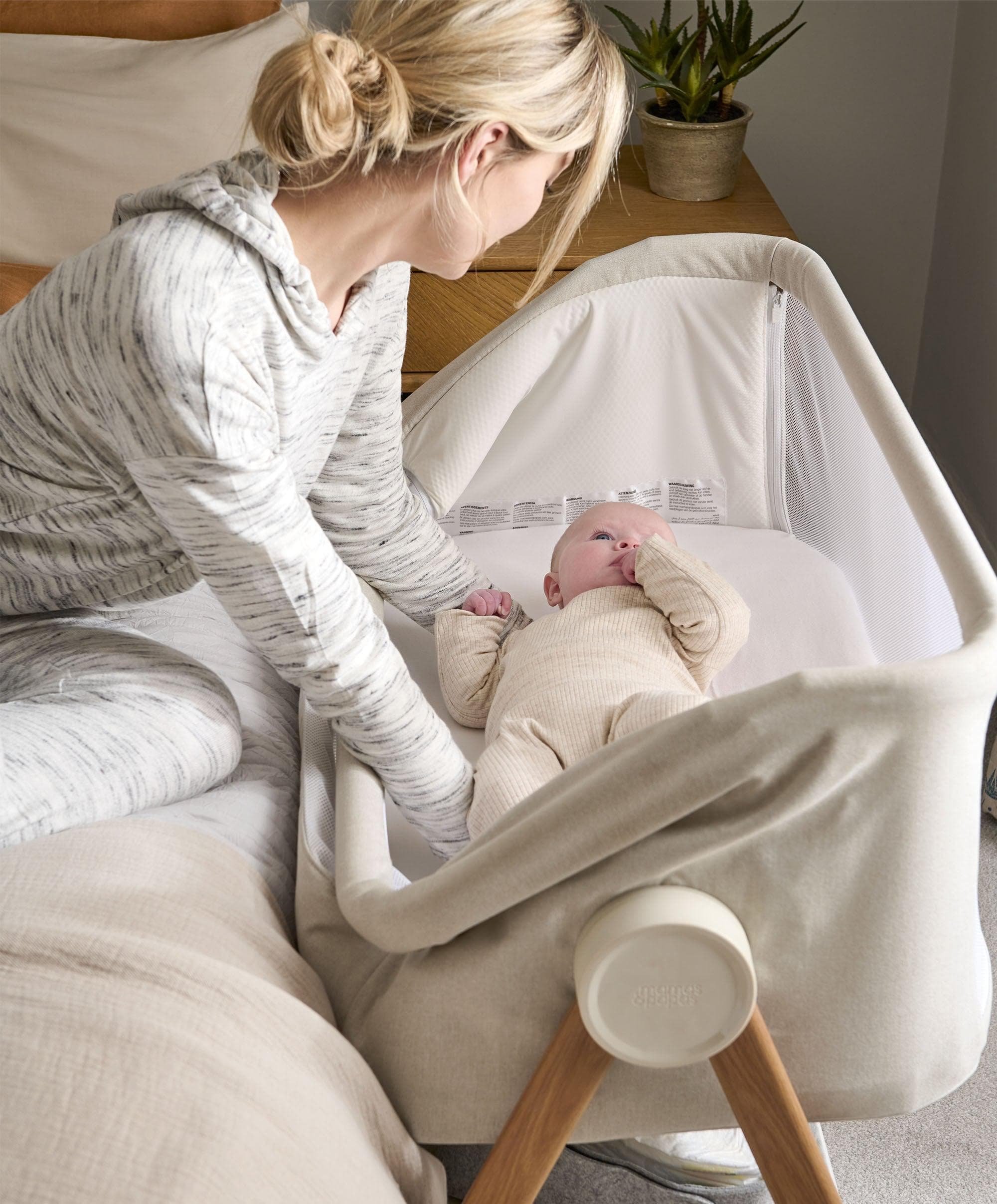Lua V2 Bedside Crib - Fawn