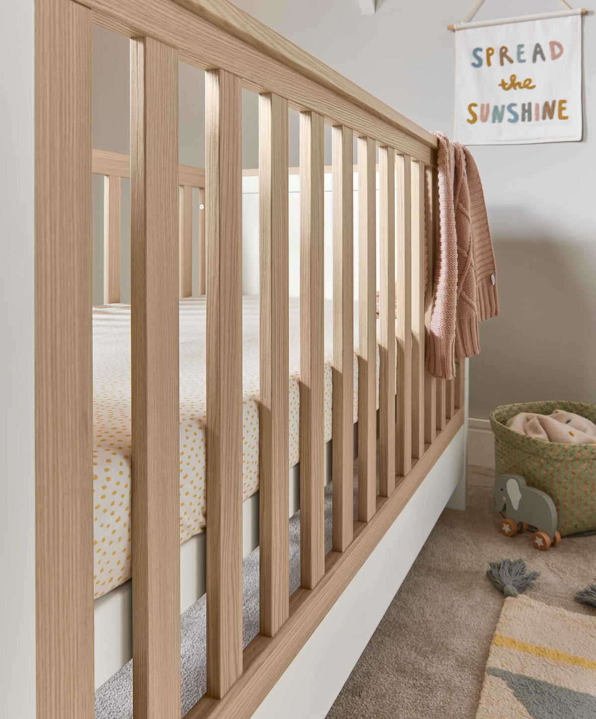 Mamas & Papas Cot Beds Harwell Baby Cot Bed - White/Oak