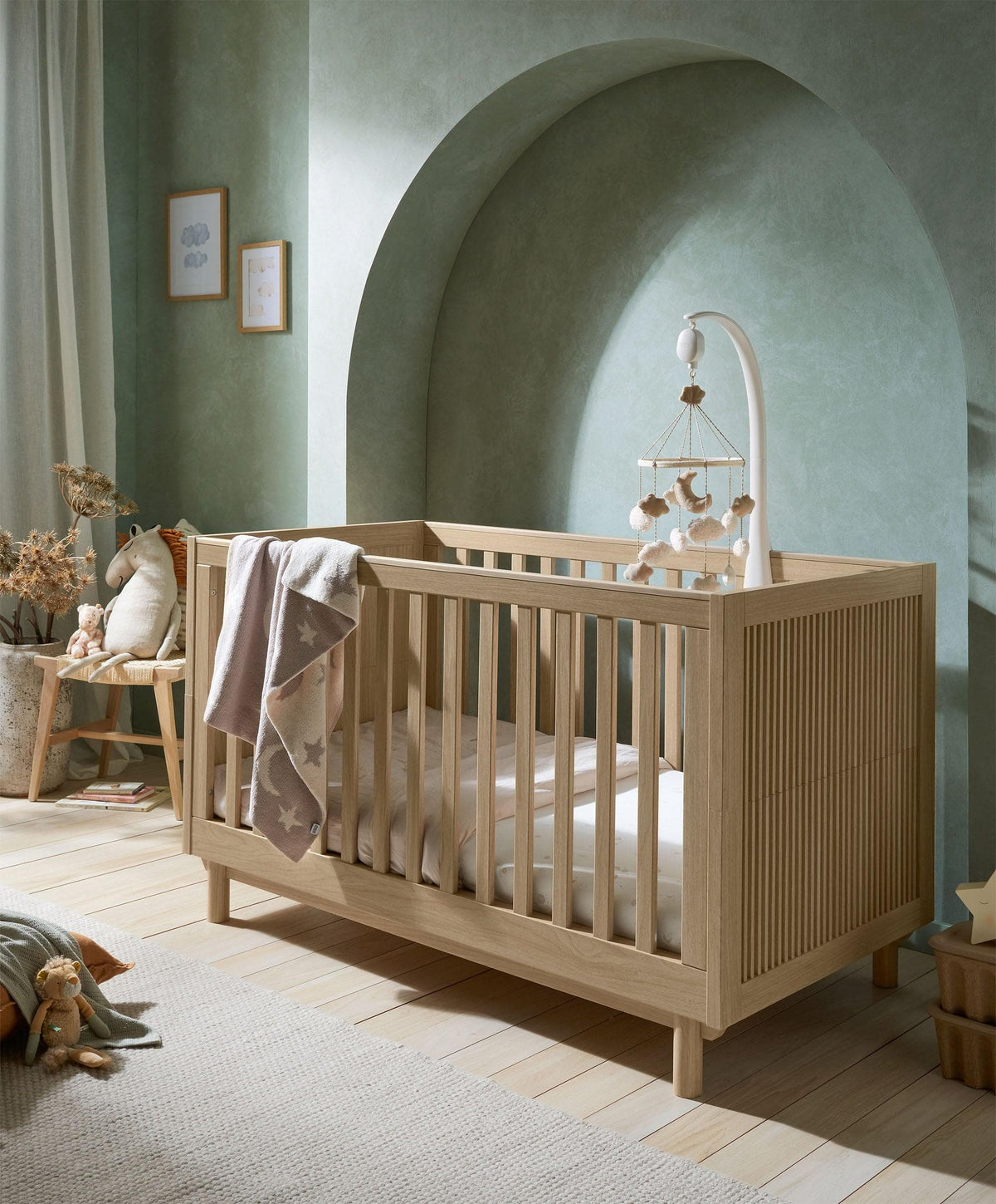 Oska Cotbed & Dresser Bundle (5 Pieces) - Oak (pre order end OCTOBER)