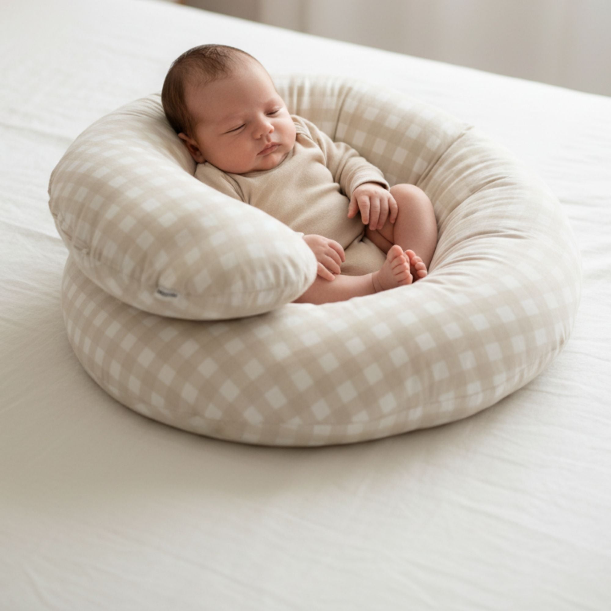 The Ultimate Body Pillow - Pregnancy & Breastfeeding Support Pillow - Gingham Beige - Babystudio