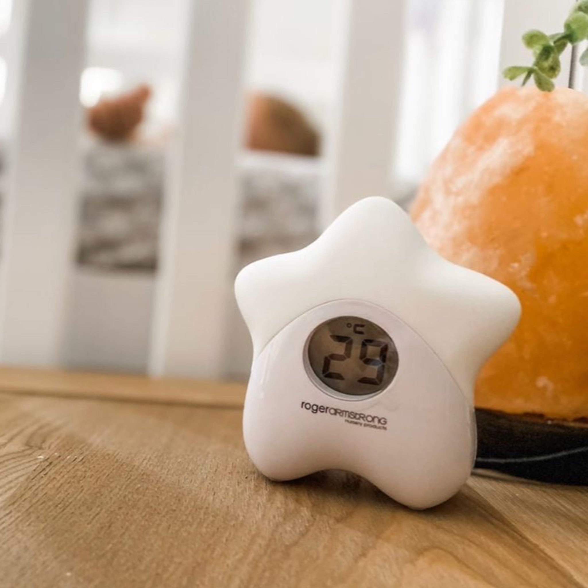 Babystudio Star Colour Changing Night Light and Room Temperature Star