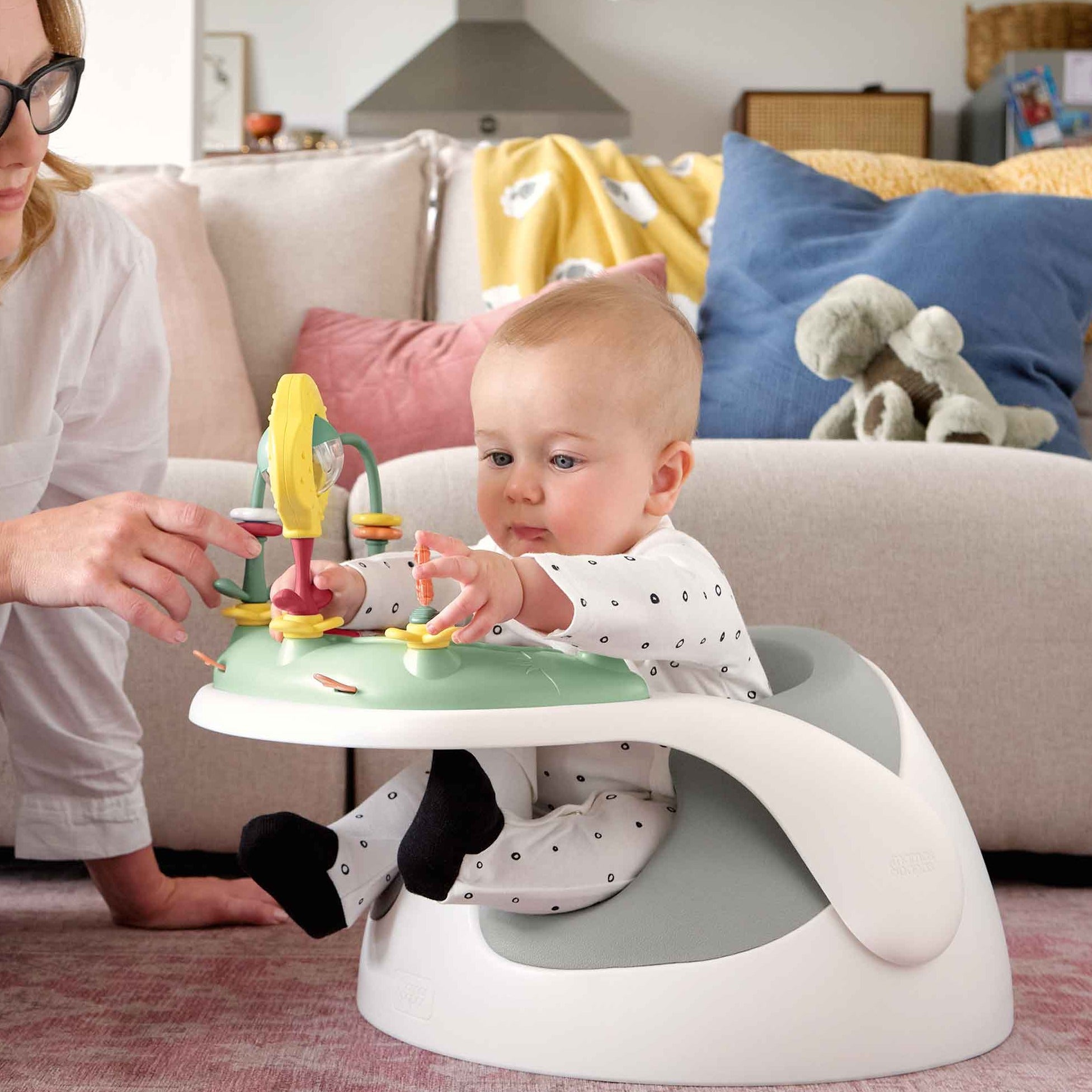 Mamas & Papas Snug Floor Seat with Activity Tray - Pebble Grey (with FREE splash mat)