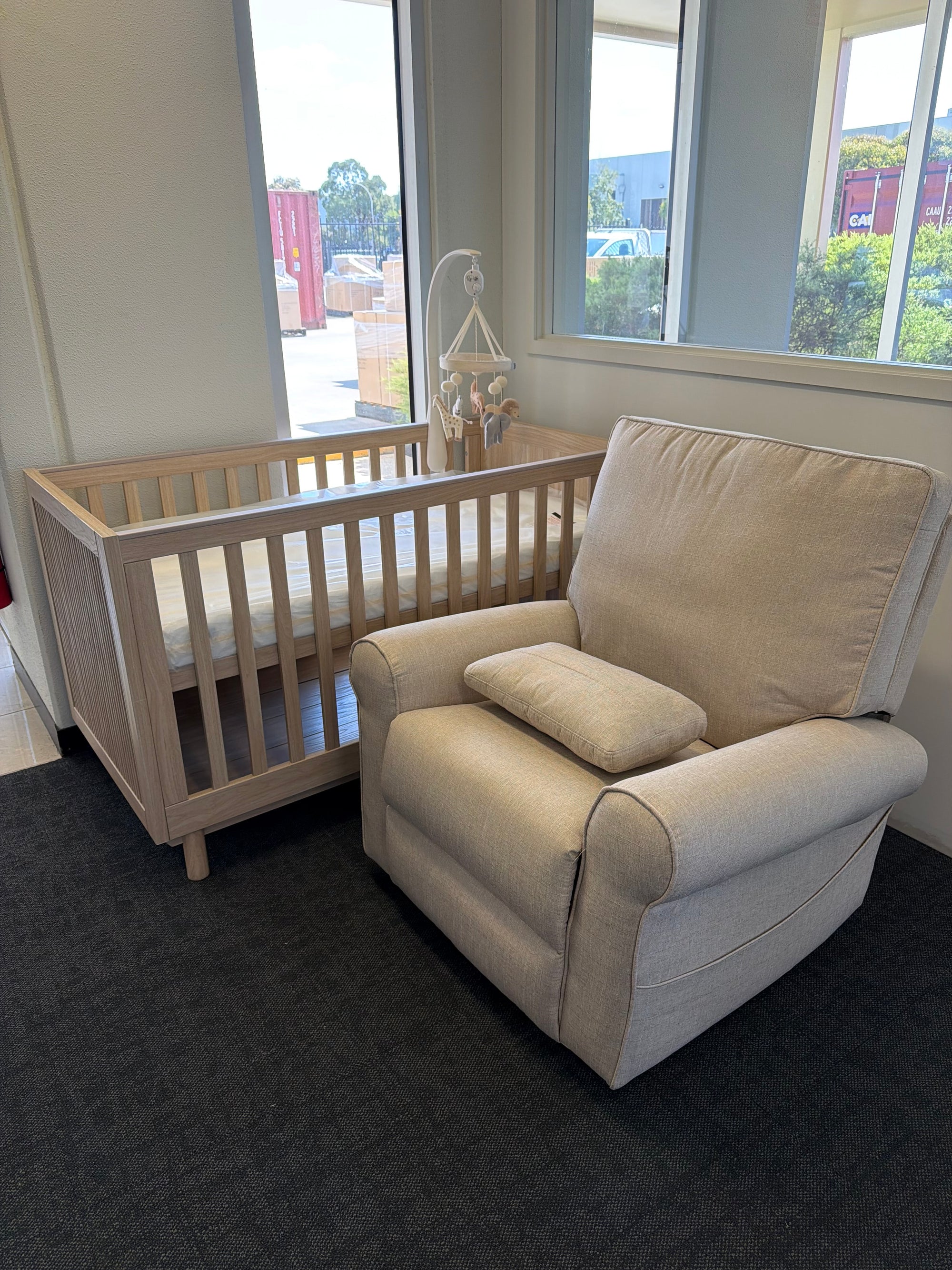 Deluxe Electric Linen Reclining Glider Feeding Chair - Oatmeal