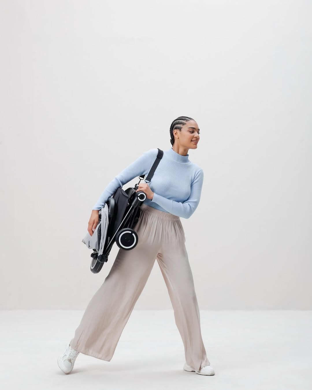 SmarTrike Traveler 4 in 1 Convertible Stroller – ONYX BLACK