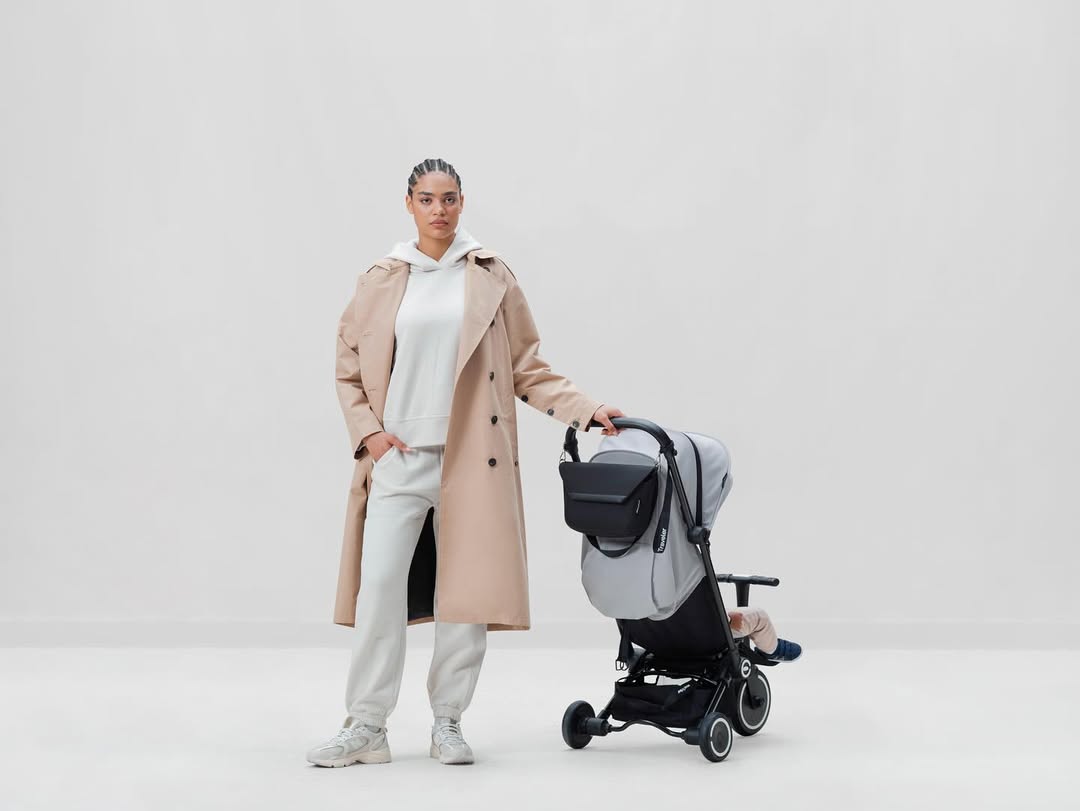 SmarTrike Traveler 4 in 1 Convertible Stroller - EVEREST WHITE