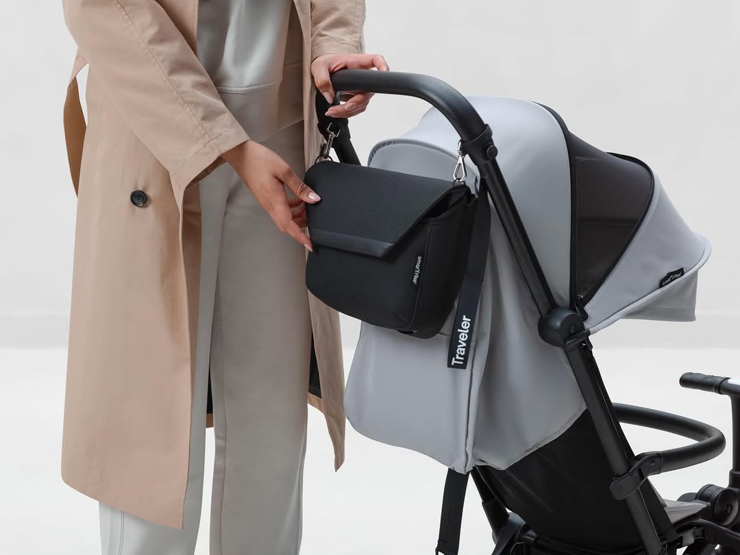 SmarTrike Traveler 4 in 1 Convertible Stroller - ALL COLOURS