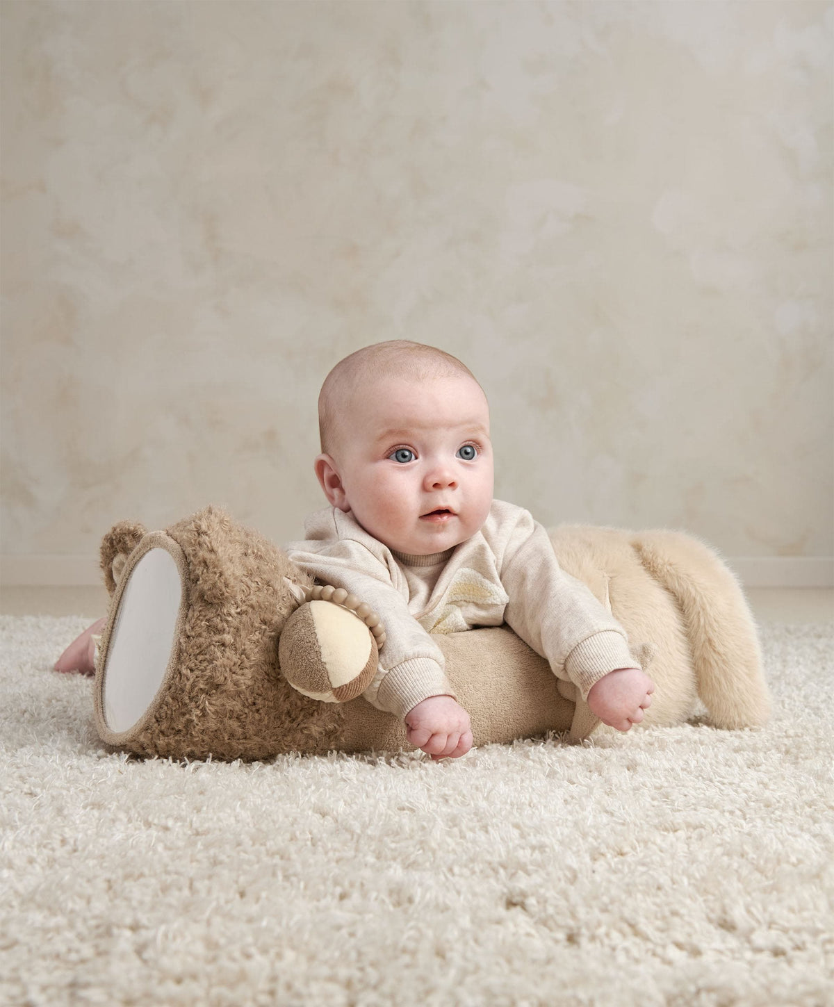 Welcome to the World Tummy Time Roll - Millie & Boris