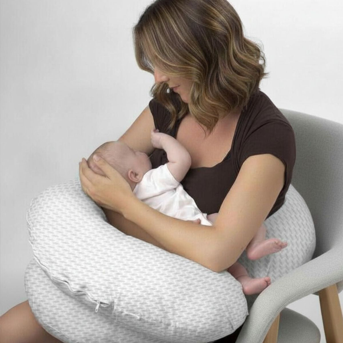 The Ultimate Body Pillow - Pregnancy & Breastfeeding Support Pillow - Gingham Beige - Babystudio