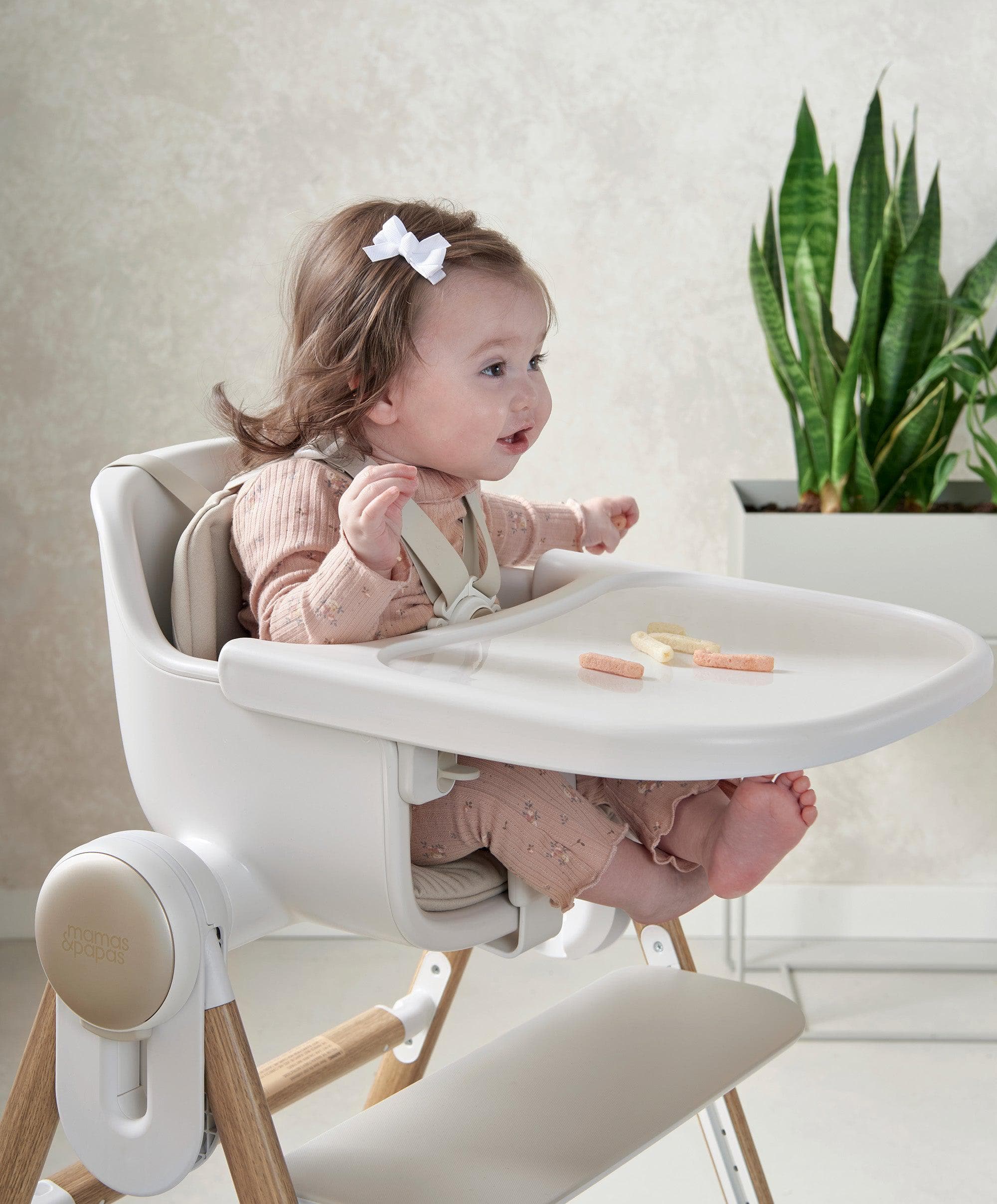 Mamas & Papas Eno Highchair & Eno Highchair Cushion Bundle - Cashmere